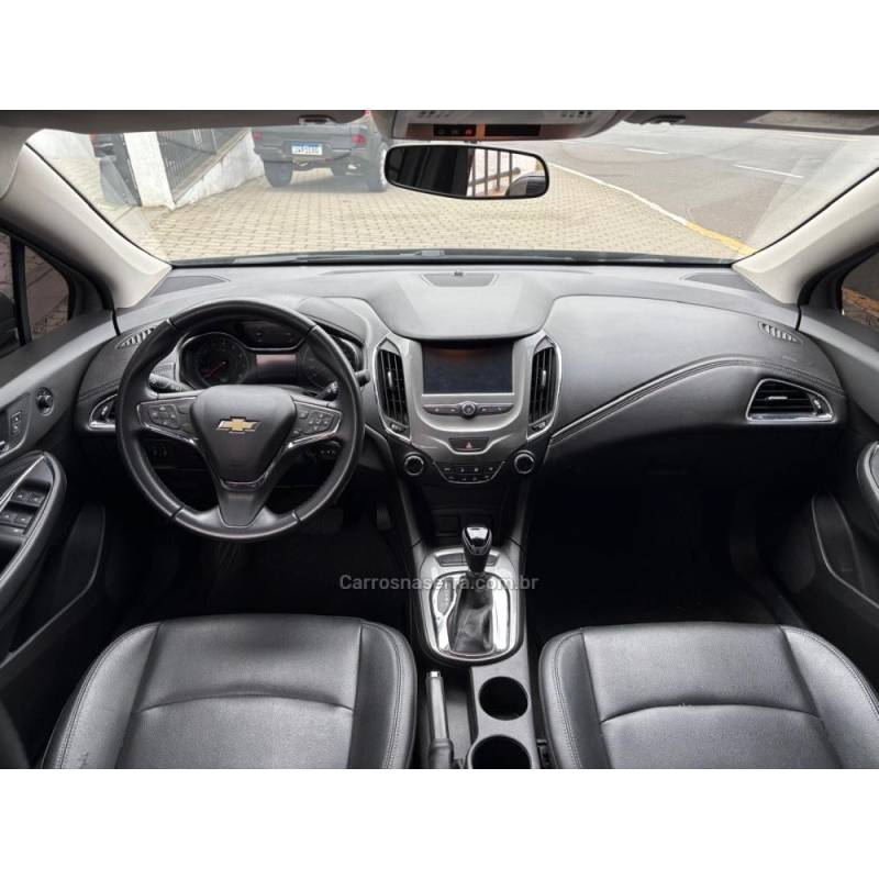 CHEVROLET - CRUZE - 2018/2019 - Preta - R$ 89.800,00