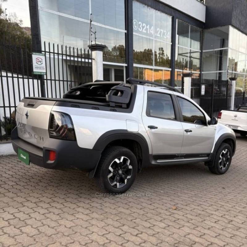 RENAULT - DUSTER OROCH - 2022/2023 - Prata - R$ 114.800,00