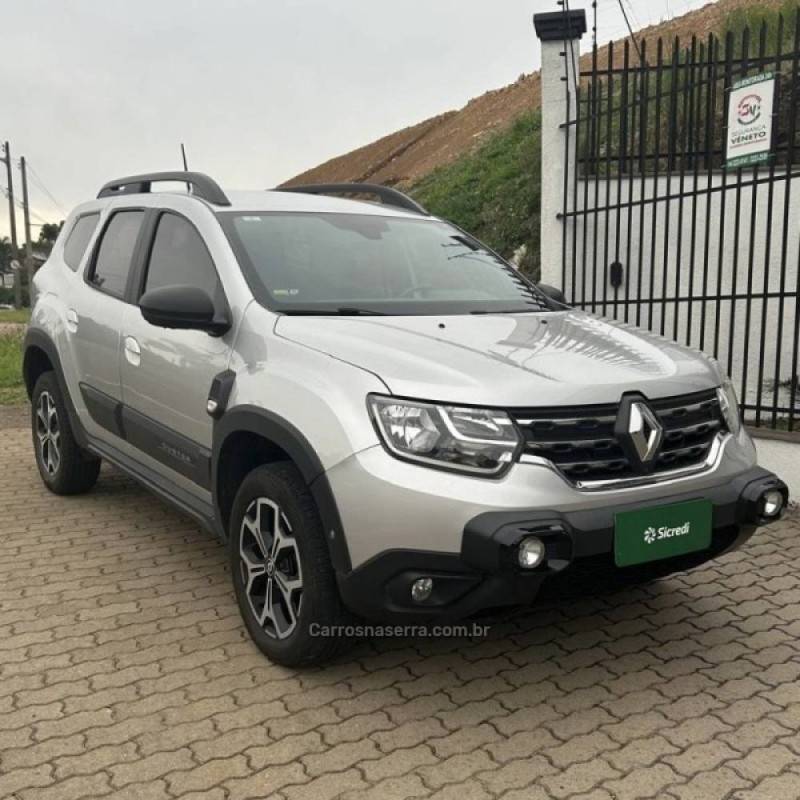 RENAULT - DUSTER - 2021/2022 - Prata - R$ 96.800,00