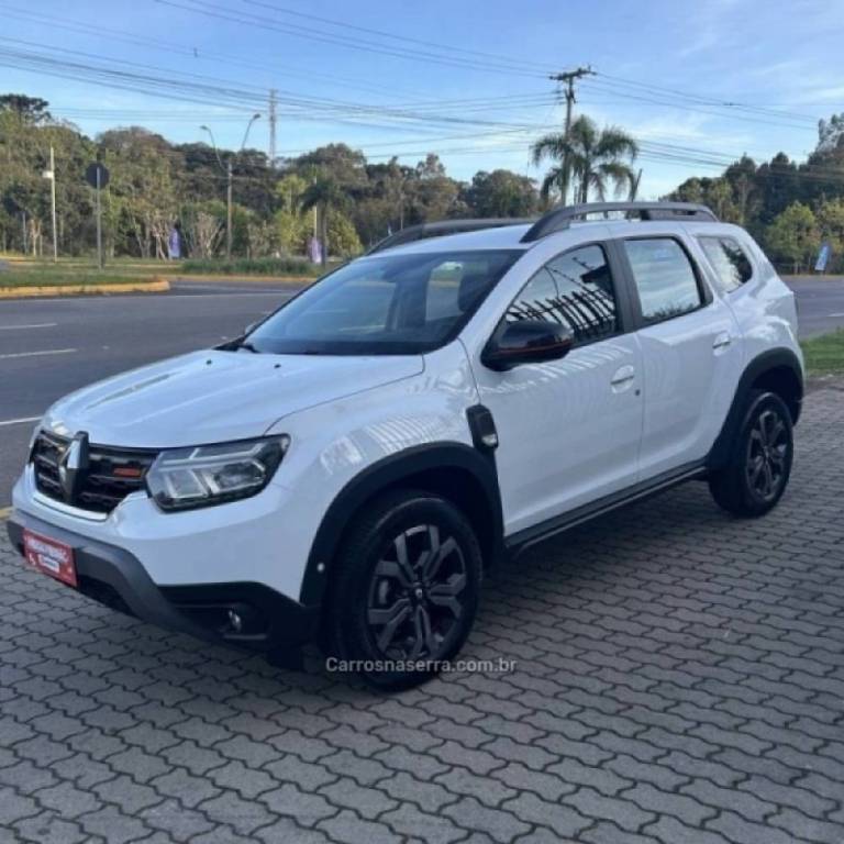 RENAULT - DUSTER - 2024/2025 - Branca - R$ 129.800,00