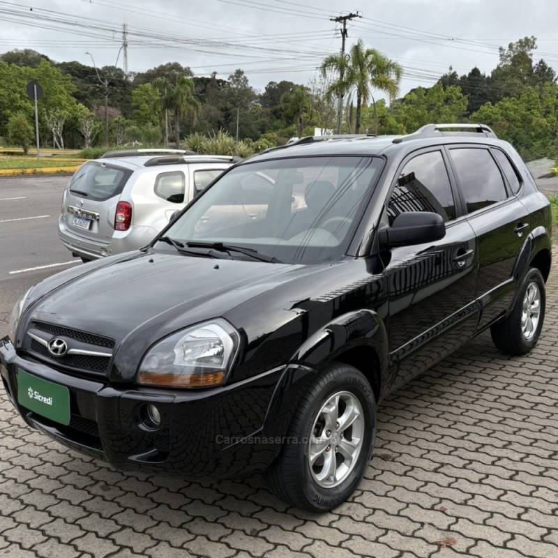 HYUNDAI - TUCSON - 2011/2012 - Preta - R$ 44.800,00