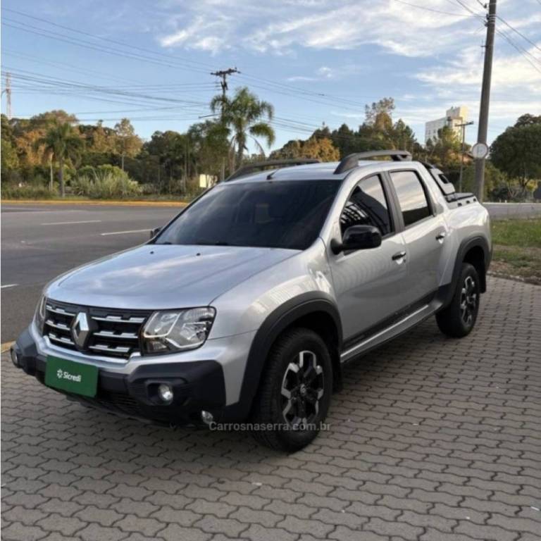 RENAULT - DUSTER OROCH - 2022/2023 - Prata - R$ 114.800,00