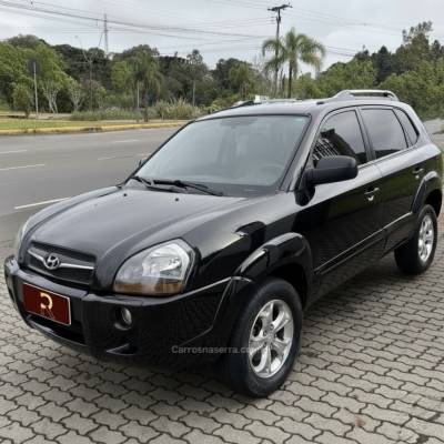 HYUNDAI - TUCSON - 2011/2012 - Preta - R$ 44.800,00