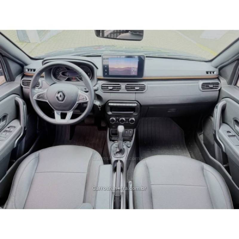 RENAULT - DUSTER OROCH - 2024/2025 - Preta - R$ 128.800,00