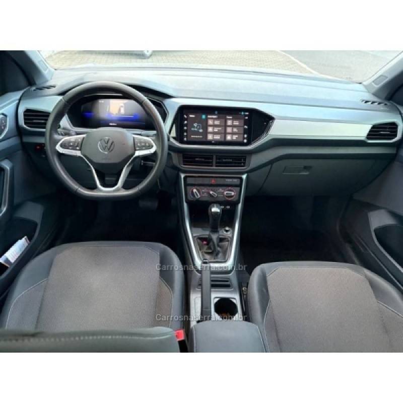 VOLKSWAGEN - T-CROSS - 2023/2024 - Prata - R$ 114.800,00