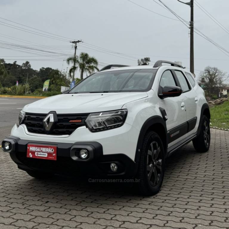 RENAULT - DUSTER - 2024/2025 - Branca - R$ 129.800,00