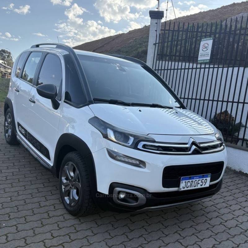 CITROËN - AIRCROSS - 2016/2017 - Branca - R$ 55.800,00