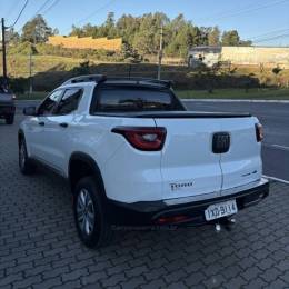 FIAT - TORO - 2016/2017 - Branca - R$ 82.800,00
