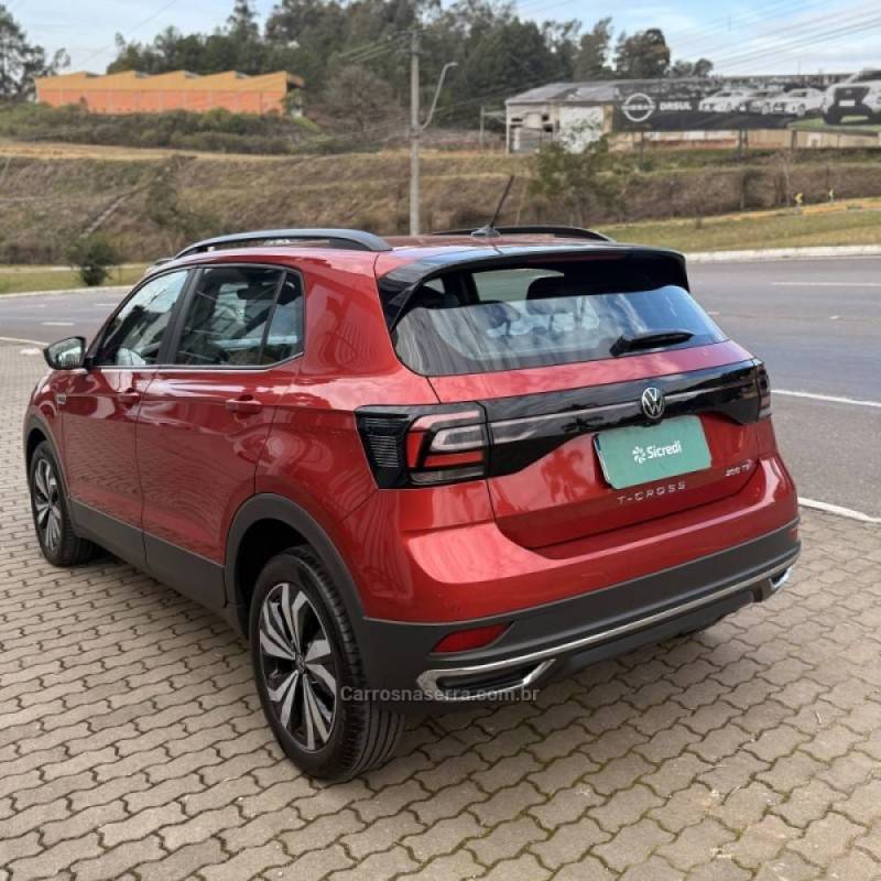 VOLKSWAGEN - T-CROSS - 2024/2024 - Vermelha - R$ 129.800,00