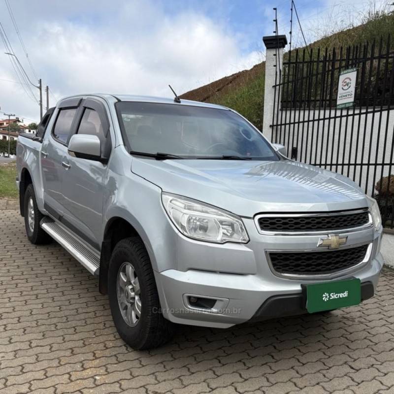 CHEVROLET - S10 - 2012/2013 - Prata - R$ 114.800,00