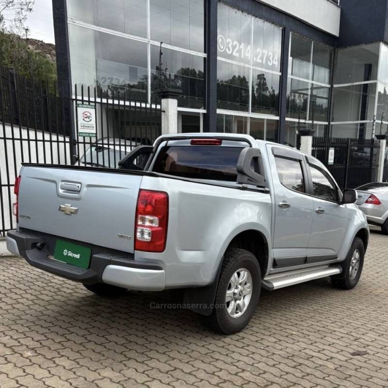 CHEVROLET - S10 - 2012/2013 - Prata - R$ 114.800,00