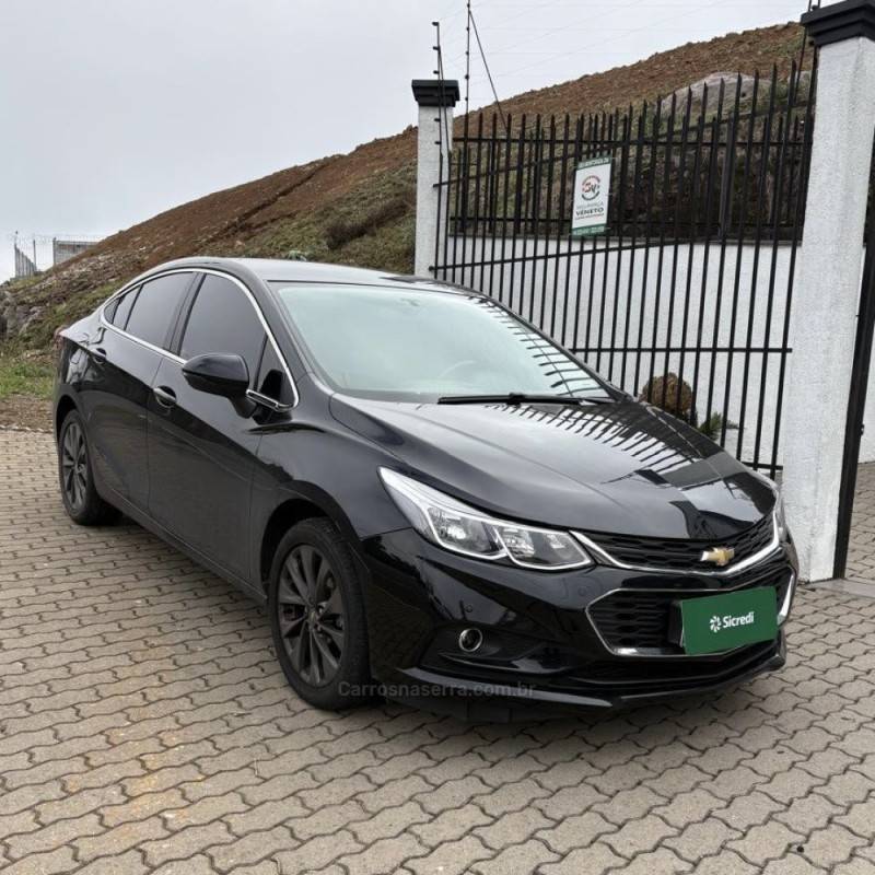 CHEVROLET - CRUZE - 2018/2019 - Preta - R$ 89.800,00