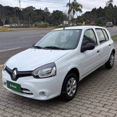 RENAULT - CLIO - 2013/2014 - Branca - R$ 30.800,00
