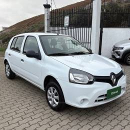 RENAULT - CLIO - 2013/2014 - Branca - R$ 30.800,00