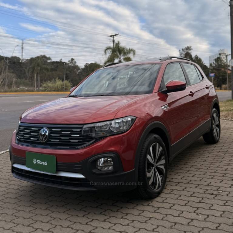 VOLKSWAGEN - T-CROSS - 2024/2024 - Vermelha - R$ 129.800,00