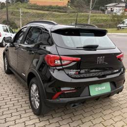 FIAT - ARGO - 2021/2022 - Preta - R$ 79.800,00