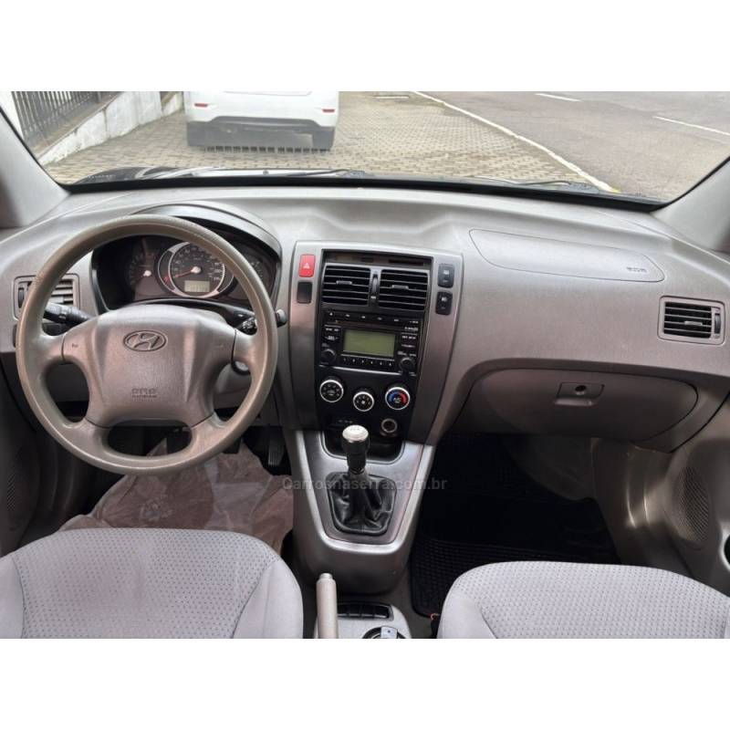 HYUNDAI - TUCSON - 2011/2012 - Preta - R$ 44.800,00