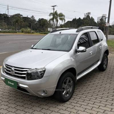 RENAULT - DUSTER - 2013/2014 - Prata - R$ 54.800,00