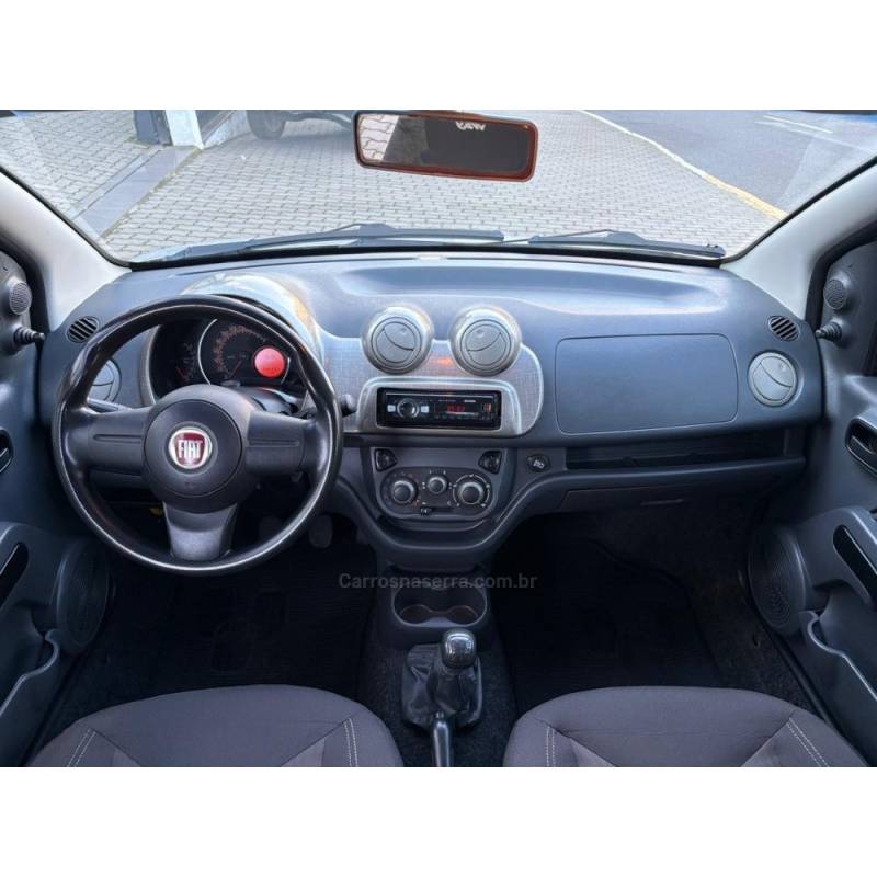 FIAT - UNO - 2010/2011 - Prata - Sob Consulta